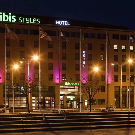 Ibis Styles Evry And Events 3*