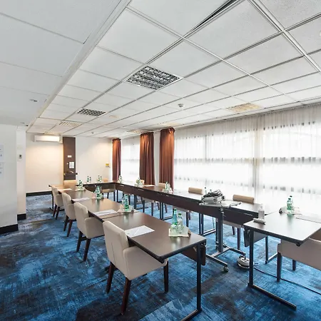 Ibis Styles And Events Otel Courcouronnes