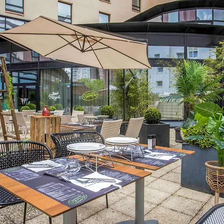 Ibis Styles Evry Cathédrale 3* Courcouronnes